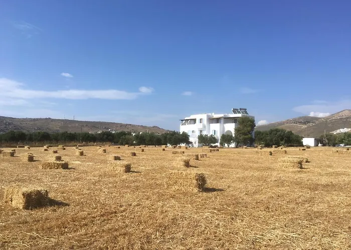 Ξενοδοχείο με διαμερίσματα Bluefox Kastrákion